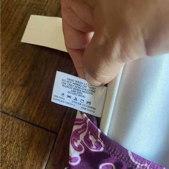 NWT LIZ CLAIBORNE Pattern Bandeau Swimsuit Top Size 14 - Picture 7 of 7